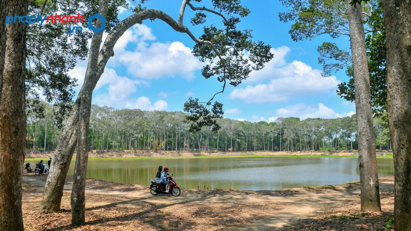 Xây nhà trên đất ao hồ khi chưa được phép có bị xử phạt không? 3 đất vườn-tư vấn, hỗ trợ pháp lý nhanh