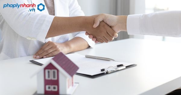 Điều kiện để được cấp chứng chỉ hành nghề môi giới bất động sản là gì? 1 Điều kiện cấp chứng chỉ hành nghề môi giới bất động sản-tư vấn, hỗ trợ pháp lý nhanh