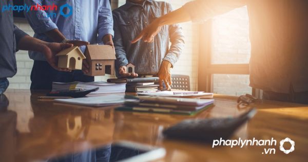 Có nên mua nhà phát mại của ngân hàng không? 2 Có nên mua nhà phát mại của ngân hàng-tư vấn, hỗ trợ pháp lý nhanh