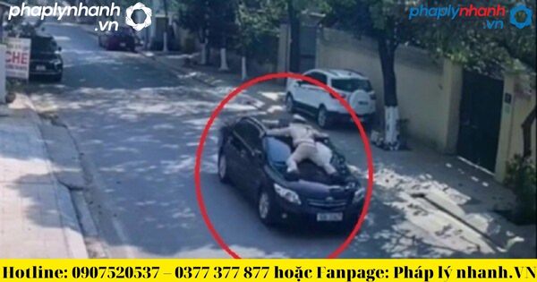 Mức phạt nào đối với hành vi chống đối cảnh sát giao thông? Về vụ ôtô đâm tử vong Thiếu tá CSGT và 2 người dân. 3 Chống đối cảnh sát giao thông-tư vấn, hỗ trợ pháp lý nhanh