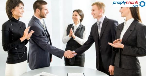 Những kĩ năng sinh viên ngành luật nên có 2 kĩ năng giao tiếp